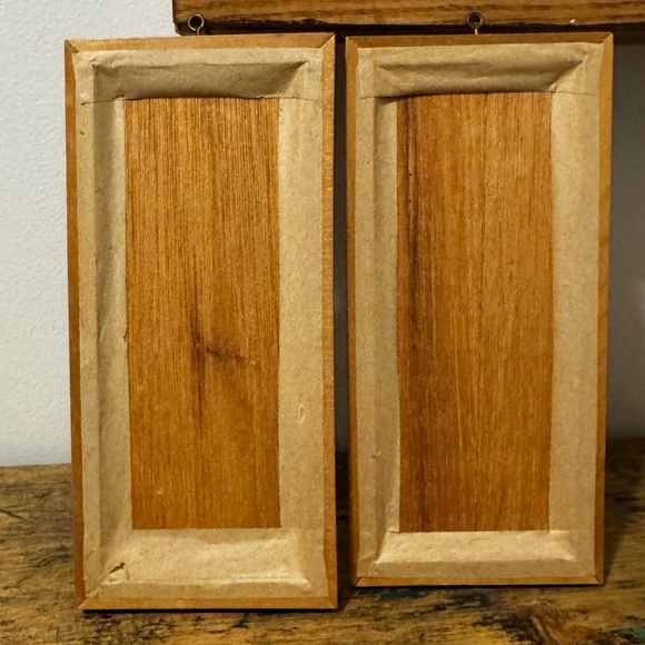 Floral Shell Art in an Oak Color Frame - Picture 6 of 6